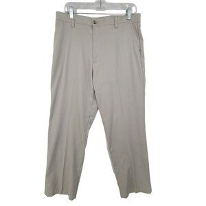 25.  Levi's Dockers NWT Men's Classic Fit Casual Pants Khaki Size 32/30